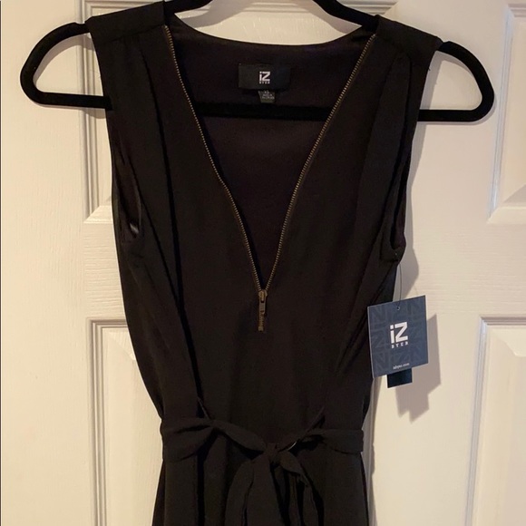 Sleeveless Zipper dress - Picture 2 of 2